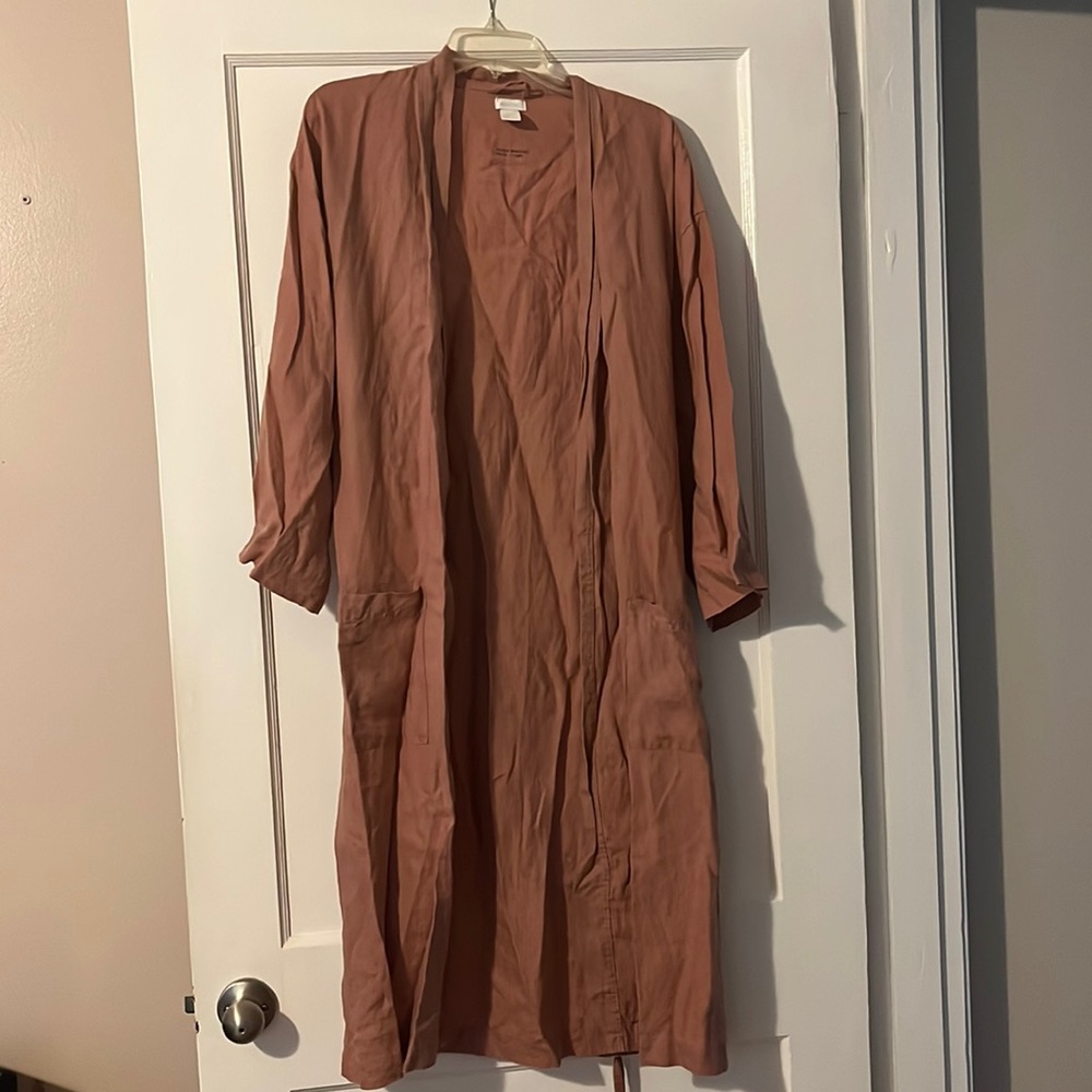 Linen robe